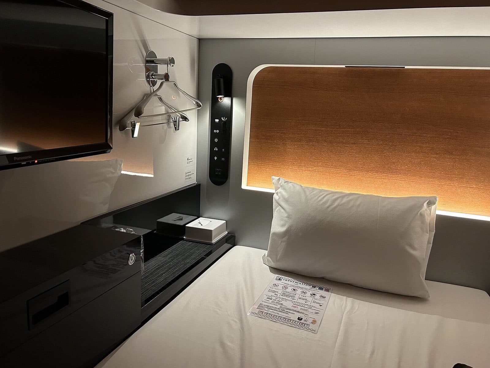 Single berth in a capsule hotel. Amenity reference, not an OPod.
